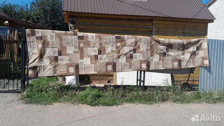 Ковры и паласы бу 2метра на 5 метров