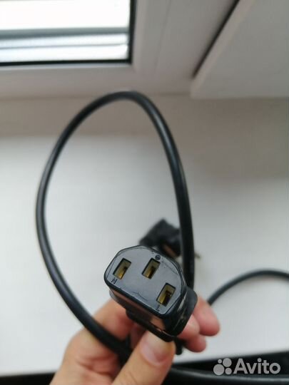 Кабель питания для компьютера