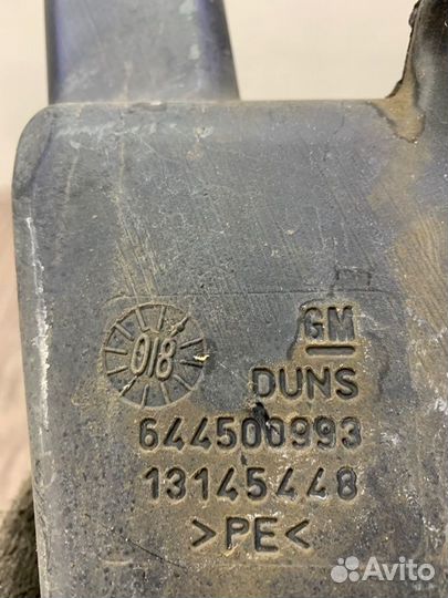 Бачок омывателя Opel Zafira B