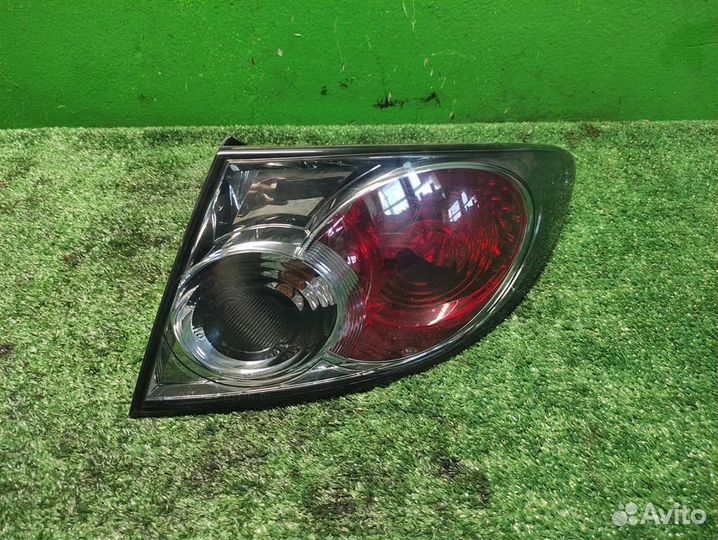 Фонарь задний наружный правый Mazda 6 (GG) 2006