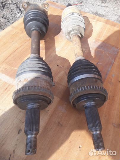 Полуось передняя Паджеро Спорт 2013г