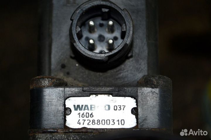 Главный кран уровня пола scania R-Series (01.04)