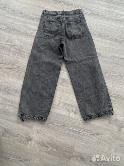 Джинсы широкие