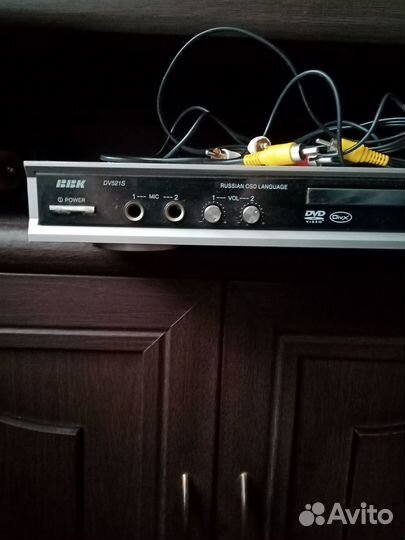 Двд BBK DS521S
