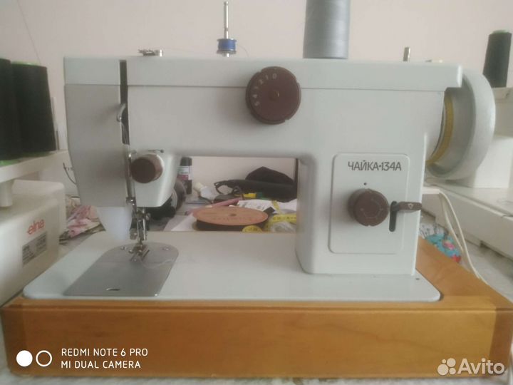 Швейная машина Чайка 134