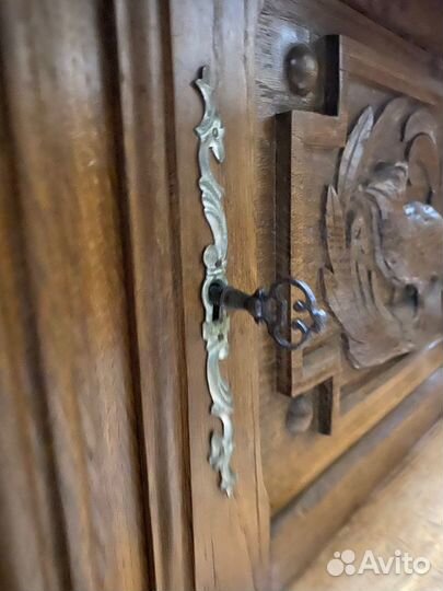 Комод/Поставец антикварный в охотничьем стиле