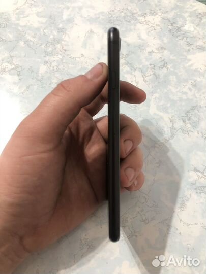 iPhone SE (2020), 128 ГБ