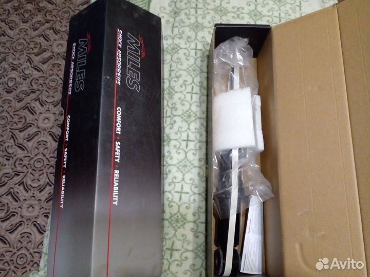 Задний амортизатор toyota corolla