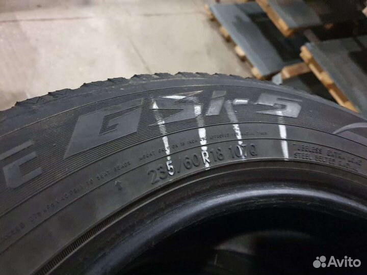 Toyo Observe GSi-5 235/60 R18
