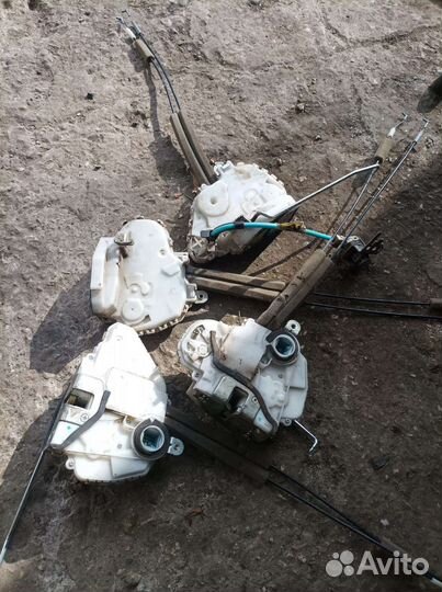 Замок двери Acura Mdx YD2 J37A1