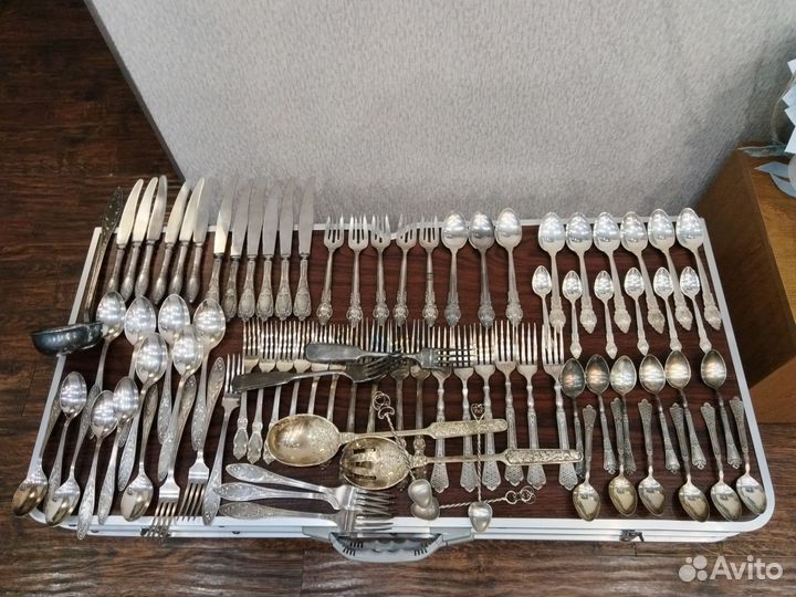 Столовые наборы редкие Троянда, Пламя,Роза