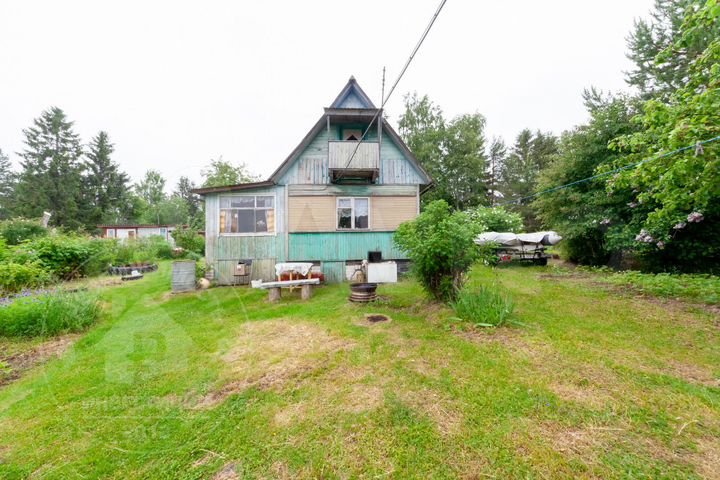 Дача 50 м² на участке 10 сот.