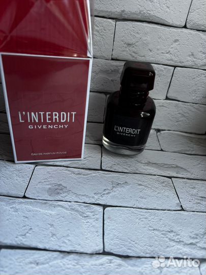 Givenchy linterdit rouge