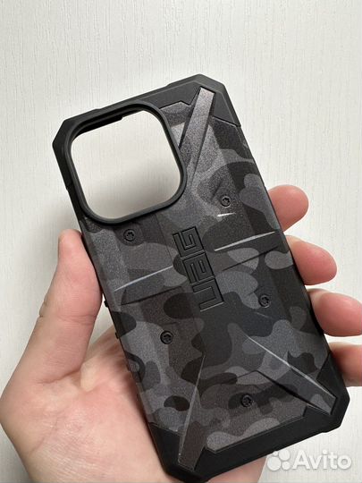 UAG Pathfinder iPhone 14 Pro