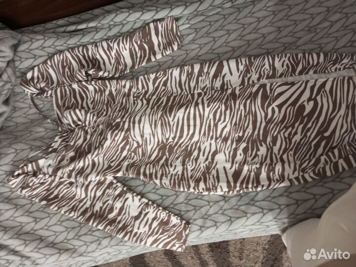 Женские вещи пакетом 42 44 платье,юбка,шорты кожа