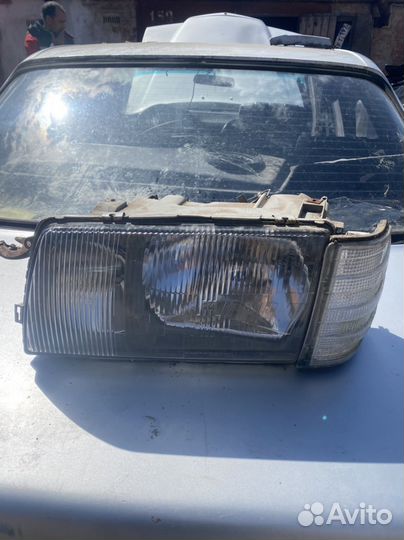 Левая фара mercedes w126