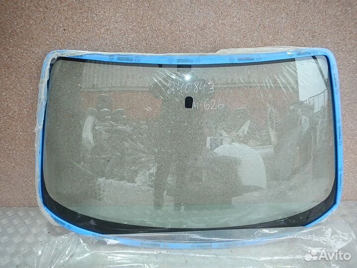 Лобовое стекло mazda 626 ge sedan