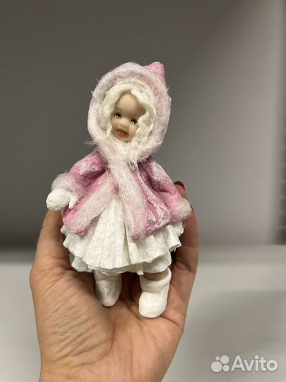 Ватная игрушка девочка в шубке