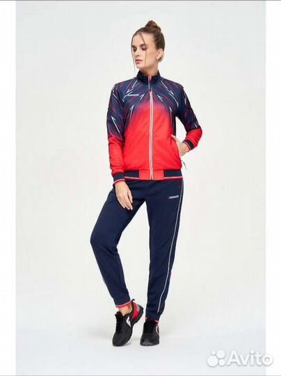 Костюм спортивный