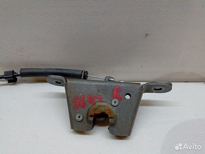 Замок спинки сиденья правый Volkswagen Jetta A6