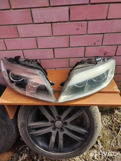 Фары ксеноновые передние на audi Q7