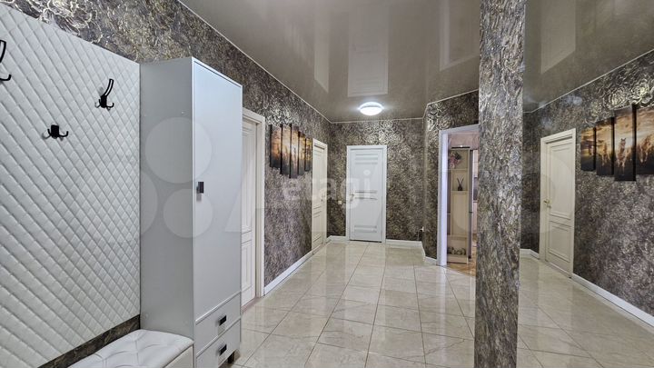 3-к. квартира, 110 м², 7/14 эт.