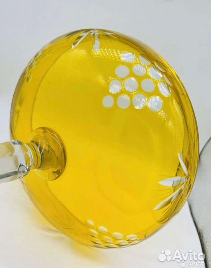 Фруктовница жёлтое стекло