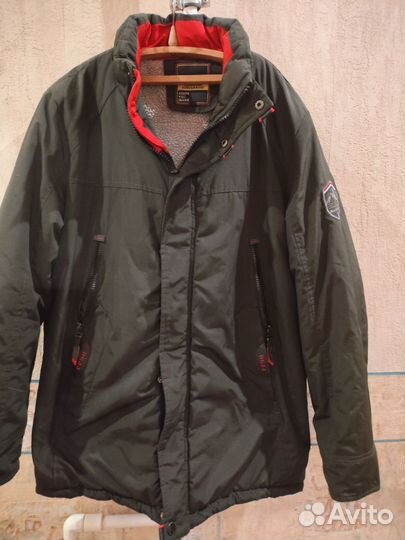 Добротная теплая мужская куртка