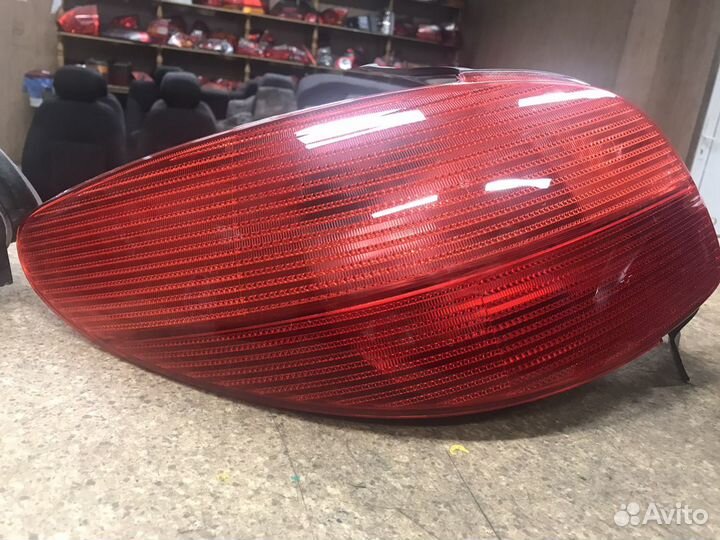 Фонарь задний Пежо 206 Хетчбек
