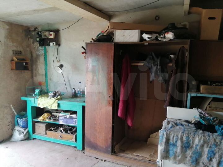 Гараж, > 30 м²