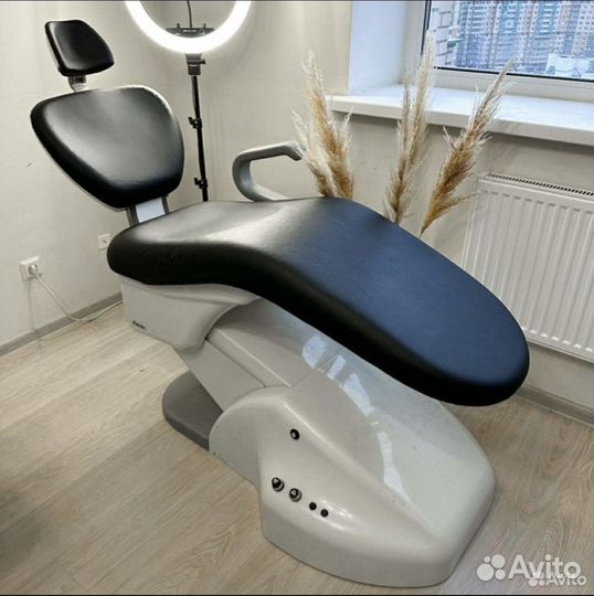 Косметологическое кресло с электроприводом