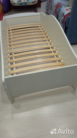 Кровать детская машина