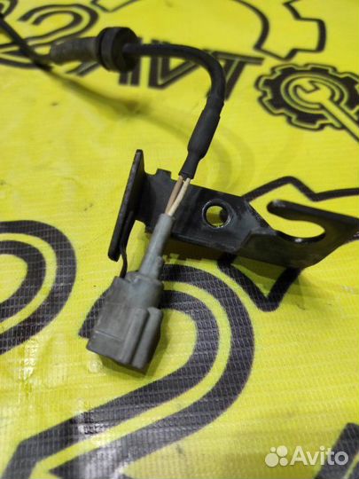 Датчик ABS задний правый Nissan Primera QP12