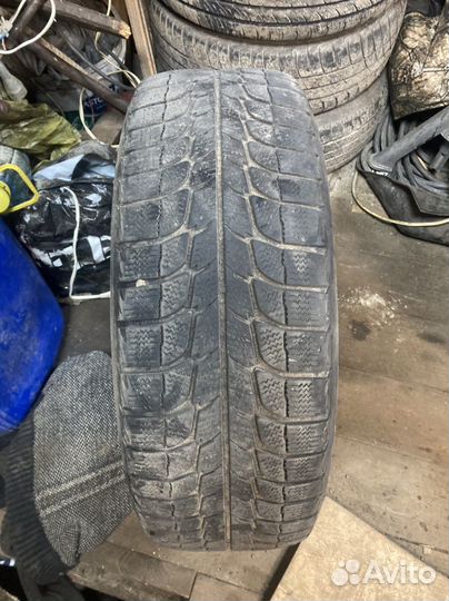Michelin X-Ice 205/65 R15