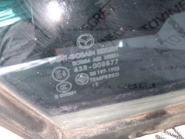 Стекло двери заднее правая Mazda 3 BL