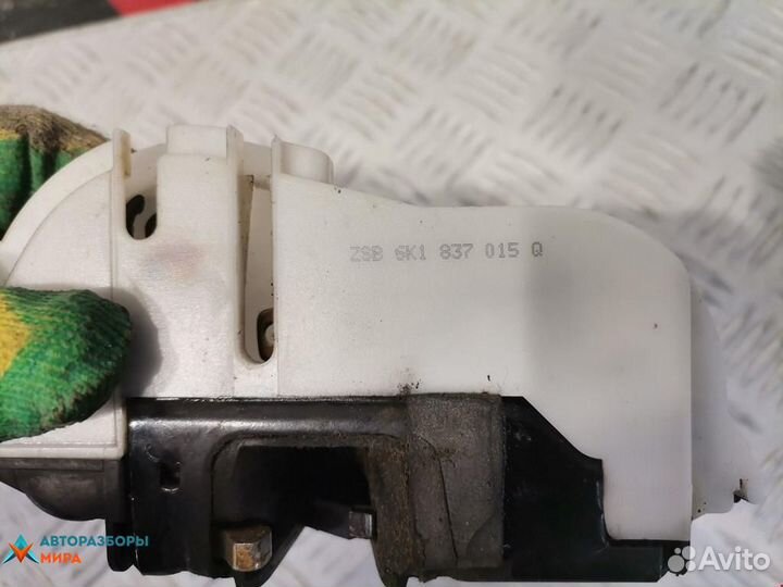 Замок двери передней левой Volkswagen Caddy 2 2001