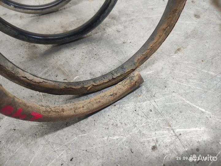 Пружина задняя правая Mitsubishi Pajero Sport 2