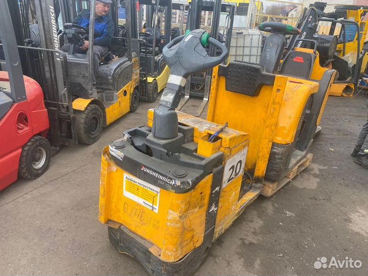 Транспортировщик паллет Jungheinrich ECE 118