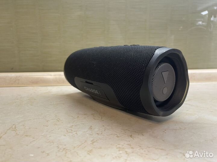 Колонка JBL charge 4