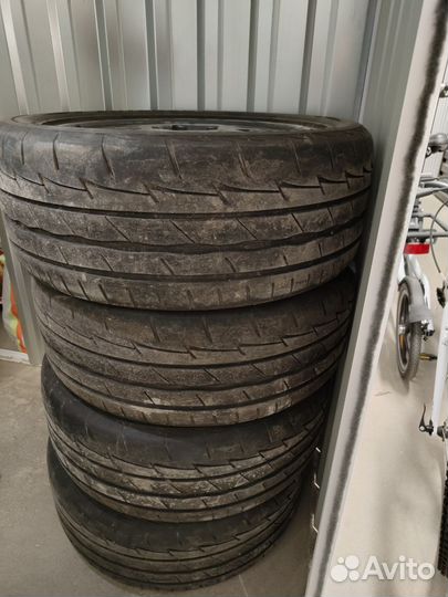 R18 Bridgestone Potenza RE003 Adrenalin 235/50, PCD 5x108 DIA 63.4