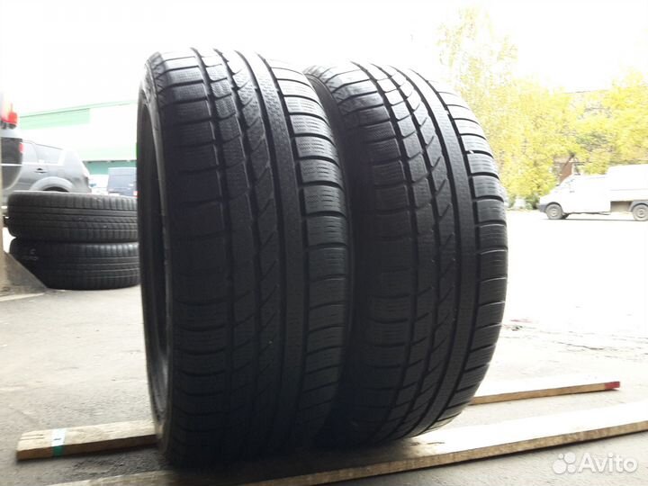 Hankook IceBear W300 245/40 R18