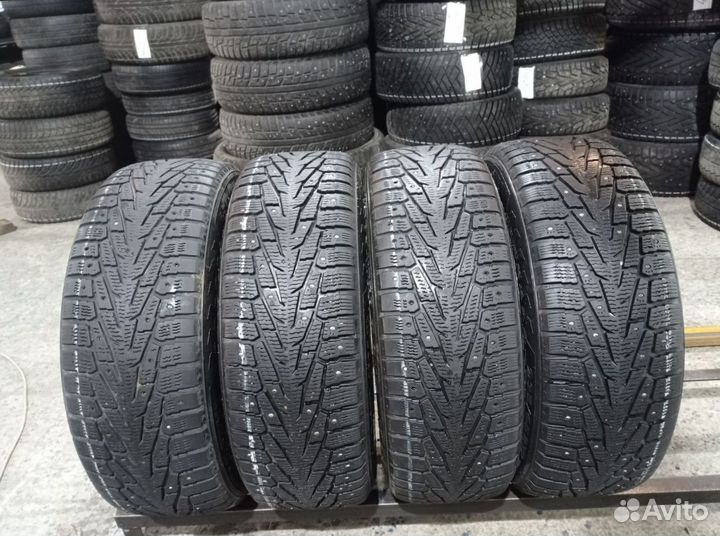 Nokian Tyres Hakkapeliitta 7 SUV 235/65 R17 101V