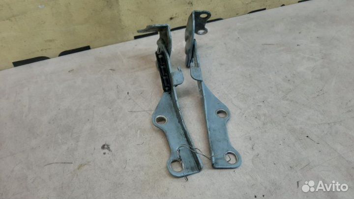 Петля капота Hyundai Getz хэтчбек G4EE 2008