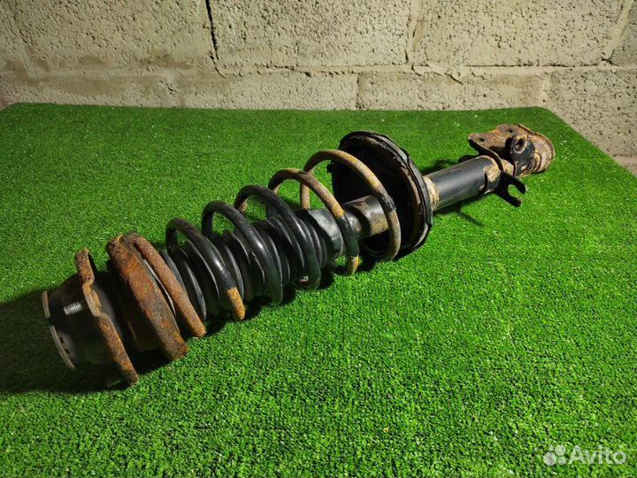 Стойка подвески задняя правая Kia Spectra 1 S6D