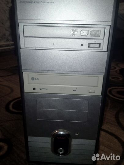 Корпус с комплектующими