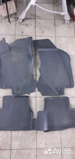 Автомобильные коврики резиновые