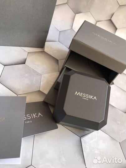 Упаковка для сережек messika