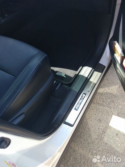 Накладки на пороги Toyota Rav 2013-2019 XA40 4шт