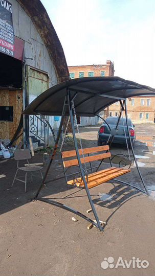 Садовые качели новые