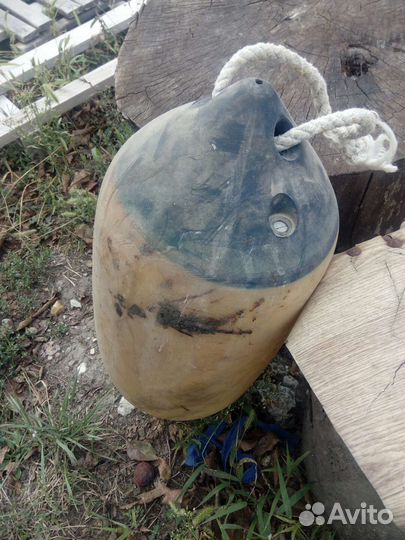 Кранец швартовый